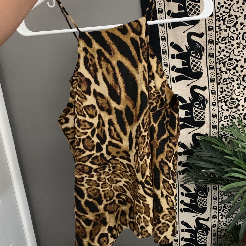 Leopard top - Picture 2 of 2